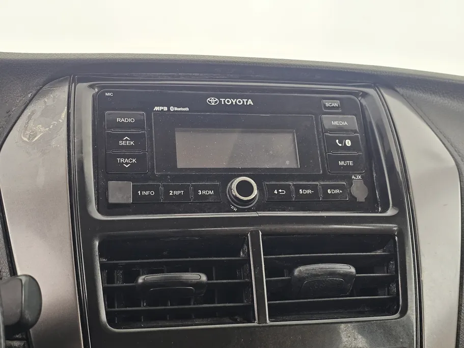 تويوتا يارس Y 2022 