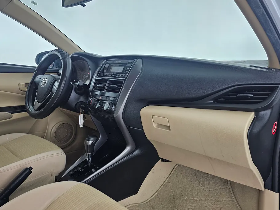 تويوتا يارس Y 2022 