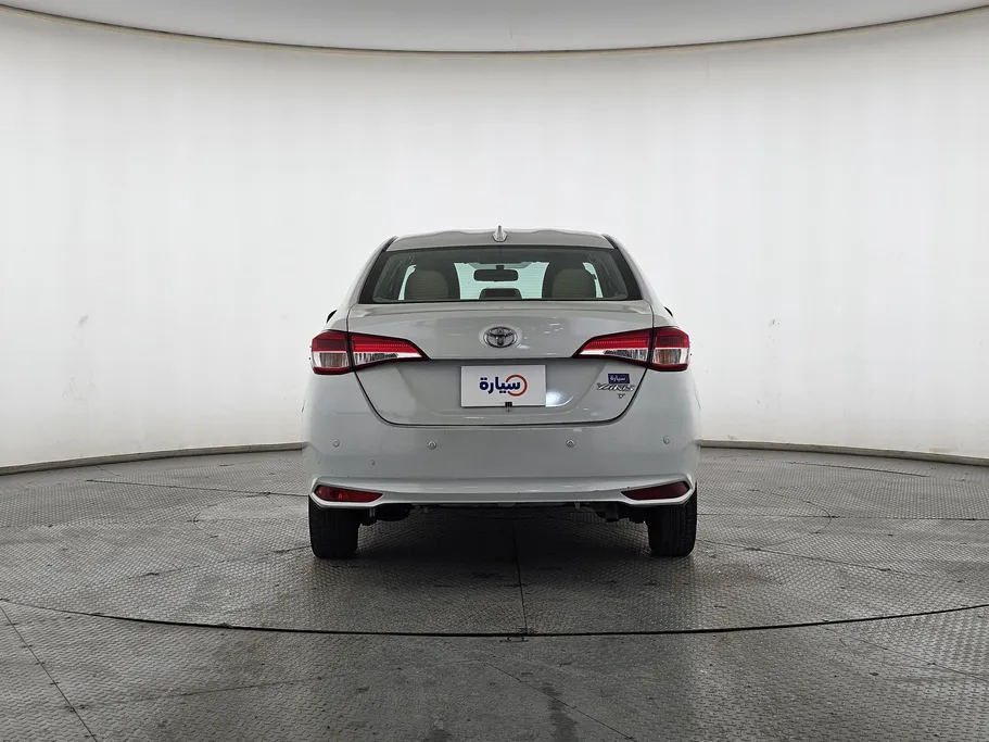 تويوتا يارس Y 2022 