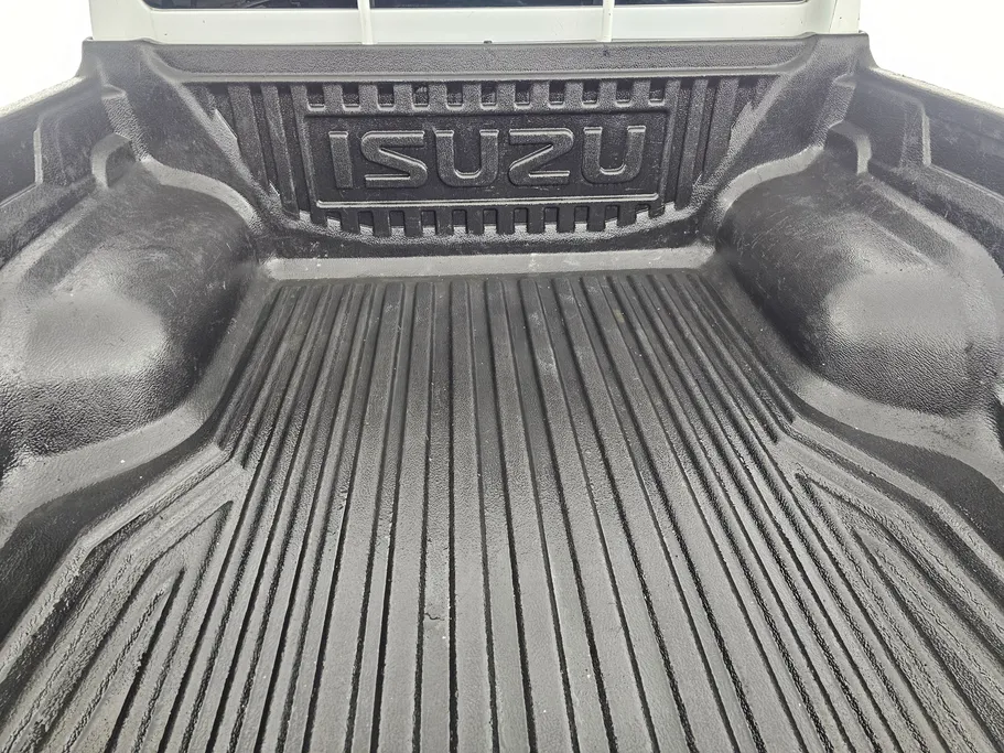 2022 Isuzu D-max DC 4x2 Diesel 