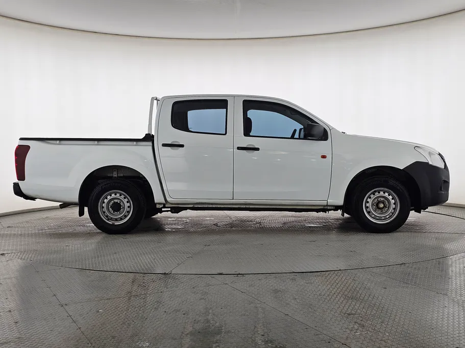 2022 Isuzu D-max DC 4x2 Diesel 