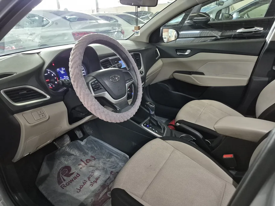 2022 Hyundai Accent Smart 