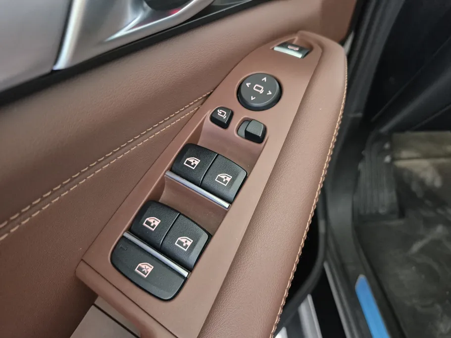 بي ام دبليو الفئة اكس 5 xDrive 40i 2023 