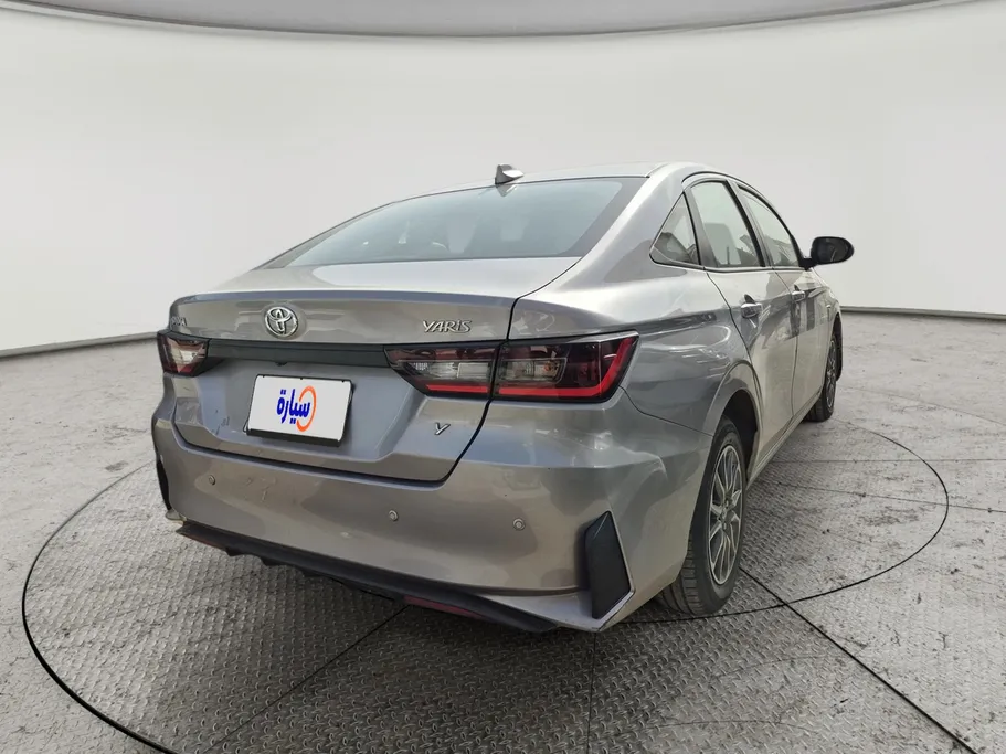 2023 Toyota Yaris  Y 