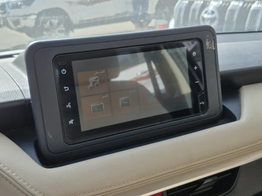 2023 Toyota Yaris  Y 