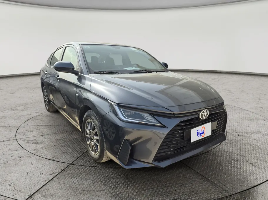 2023 Toyota Yaris  Y 