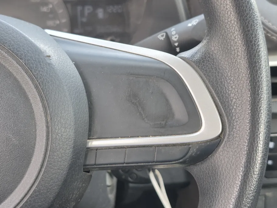 2023 Toyota Yaris  Y 