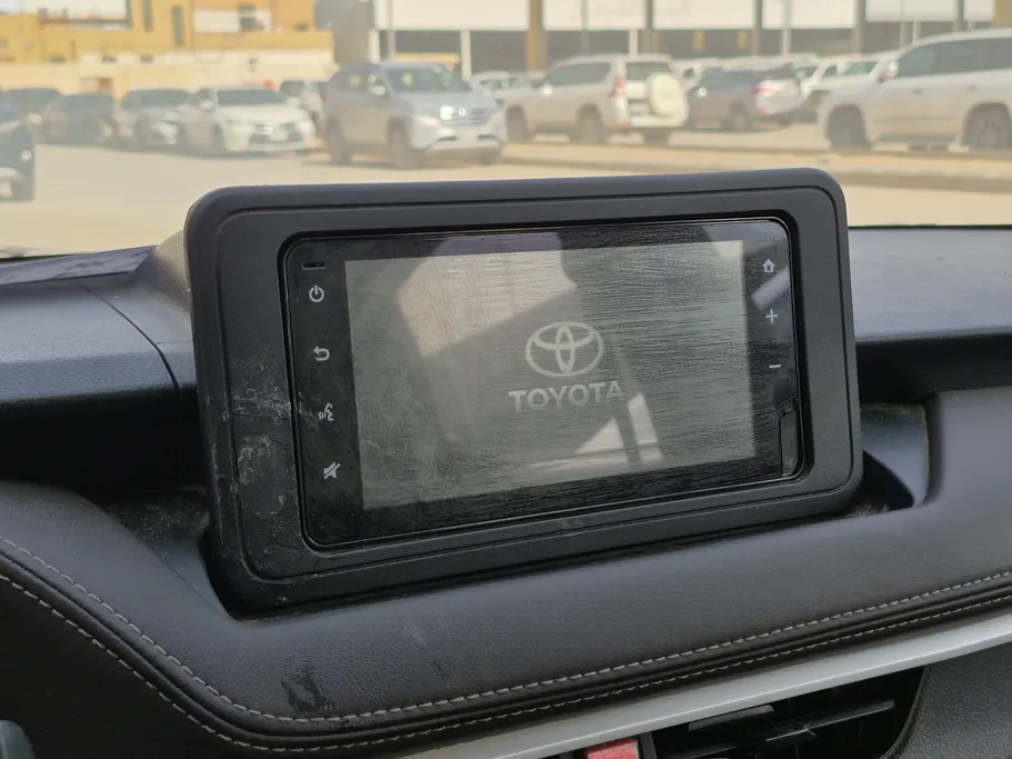 2023 Toyota Yaris  Y 