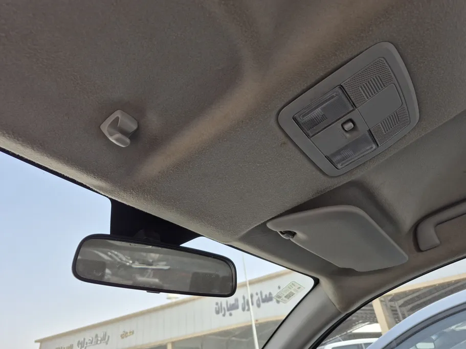 2023 Toyota Yaris  Y 