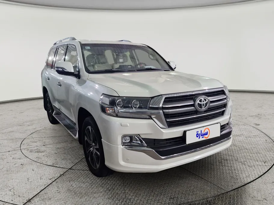 تويوتا لاندكروزر Grand Touring 2020 