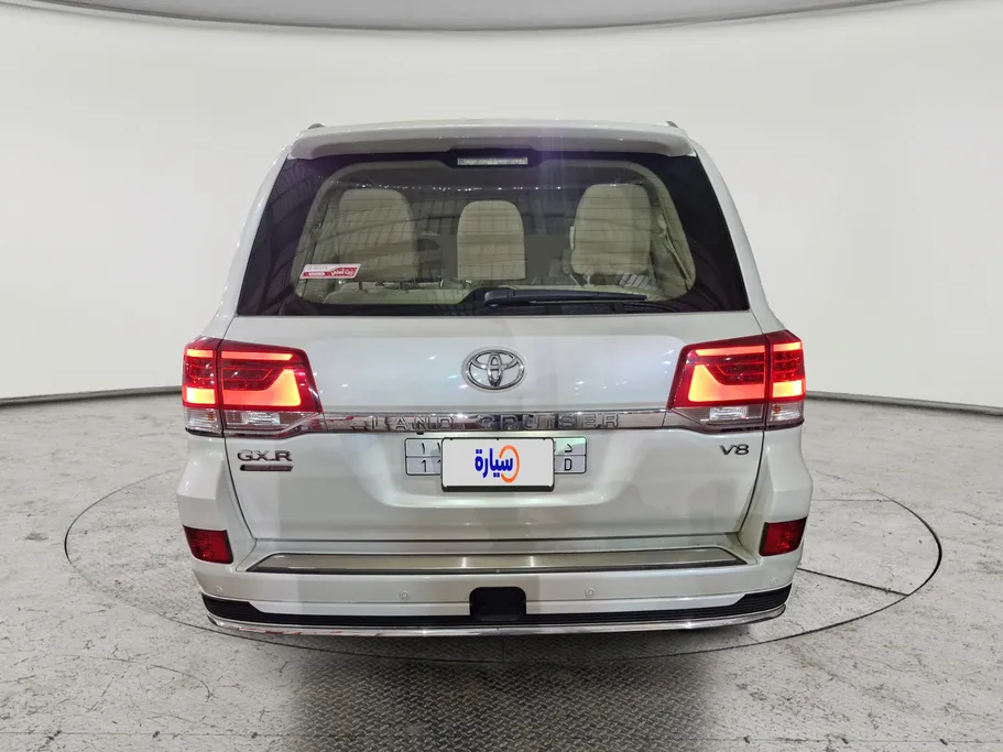 تويوتا لاندكروزر Grand Touring 2020 