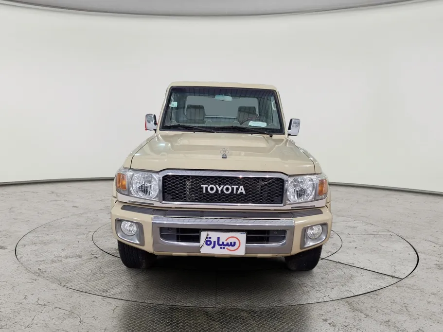 2021 Toyota Land Cruiser Pickup LX 