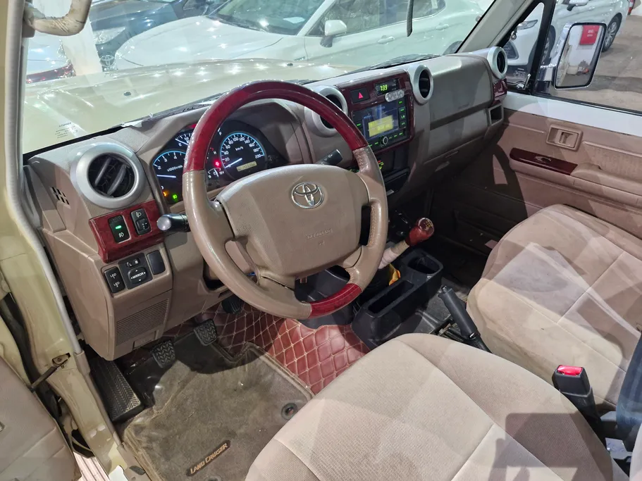 2021 Toyota Land Cruiser Pickup LX 