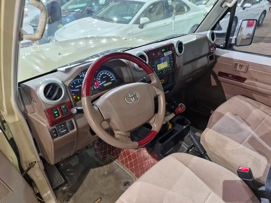 2021 Toyota Land Cruiser Pickup LX 