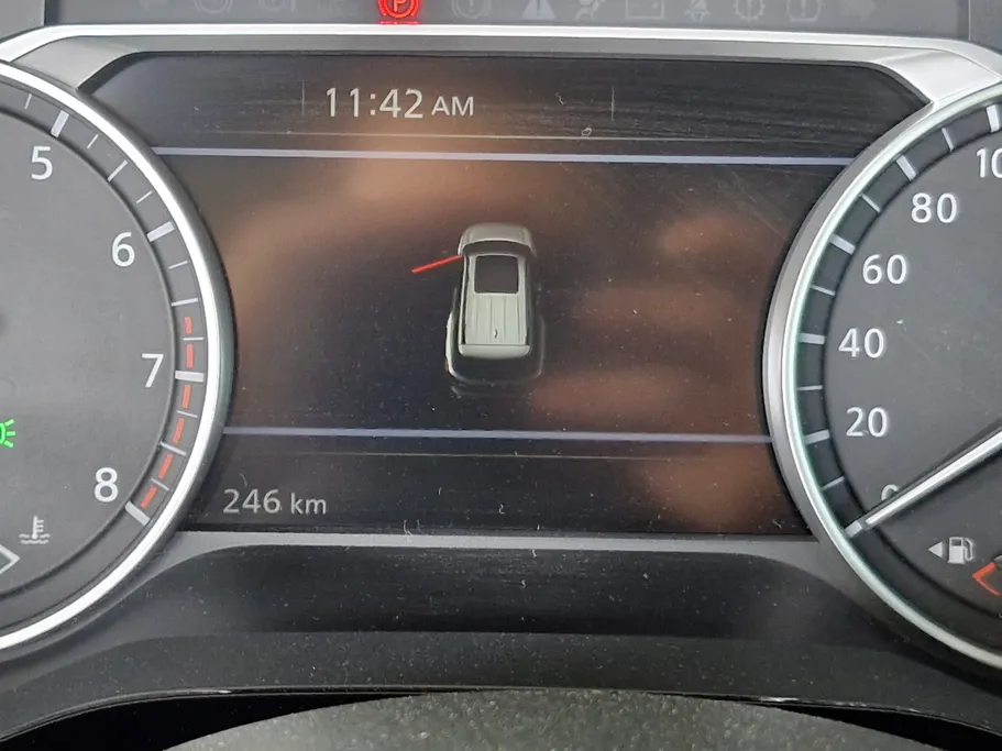 2023 Nissan Pathfinder SV 