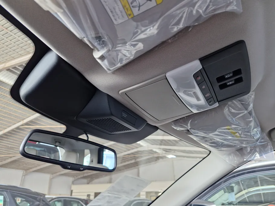 2023 Nissan Pathfinder SV 