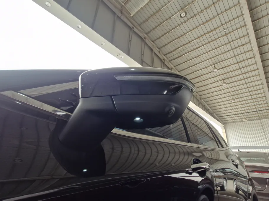 فورد تريتوري تيتانيوم 2025 