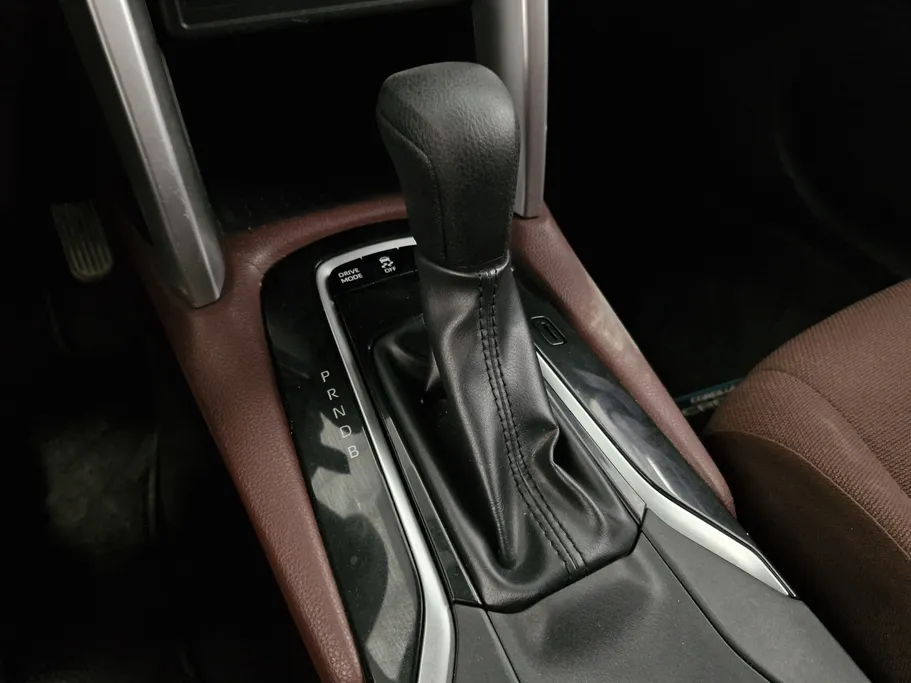 تويوتا كورولا كروس LE HEV 2023 