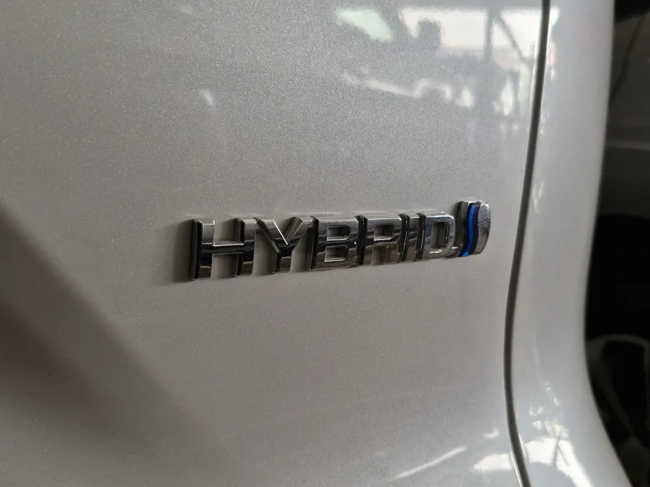 تويوتا كورولا كروس LE HEV 2023 