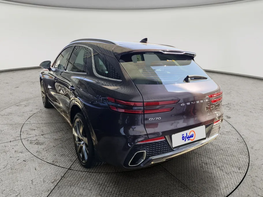 2024 Genesis GV70 Premium 