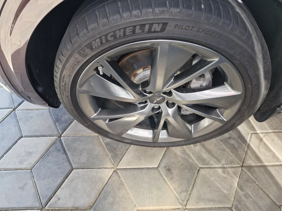 2024 Genesis GV70 Premium 