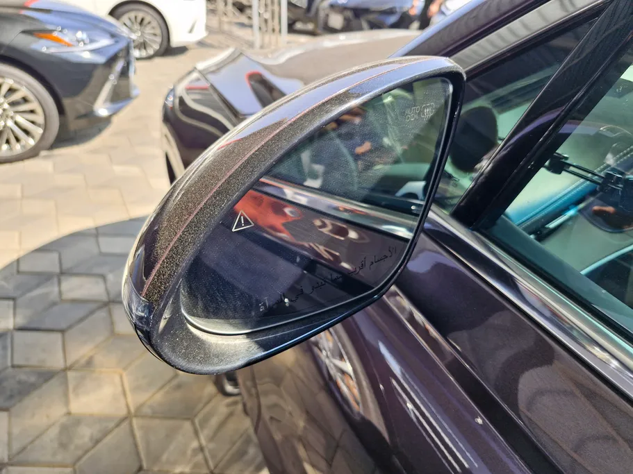 2024 Genesis GV70 Premium 