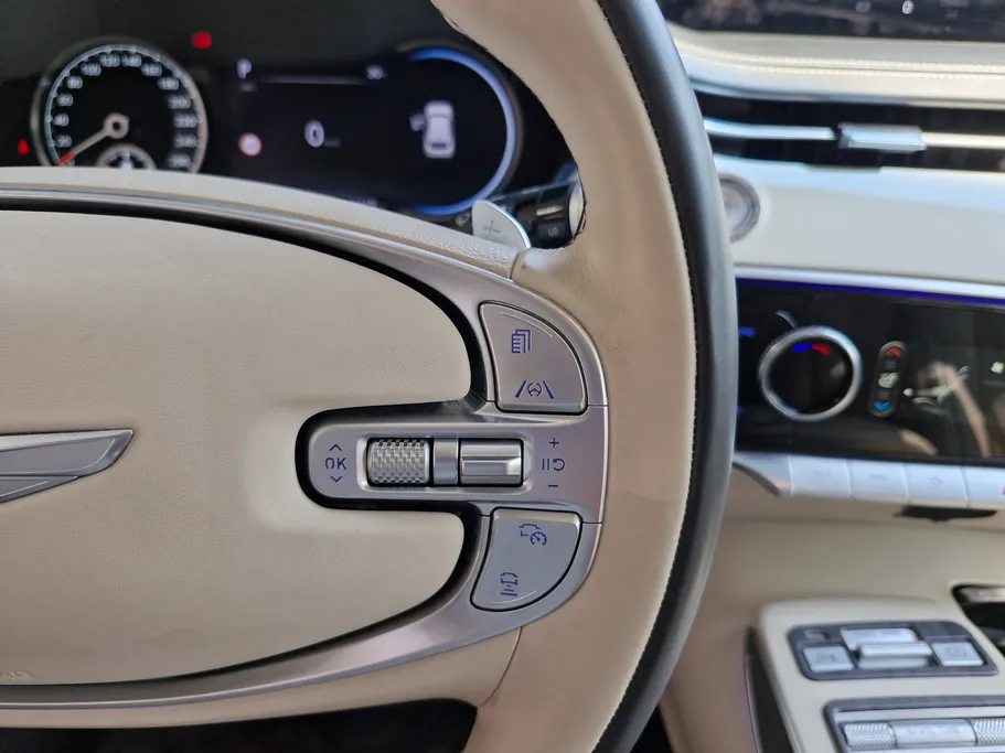 2024 Genesis GV70 Premium 