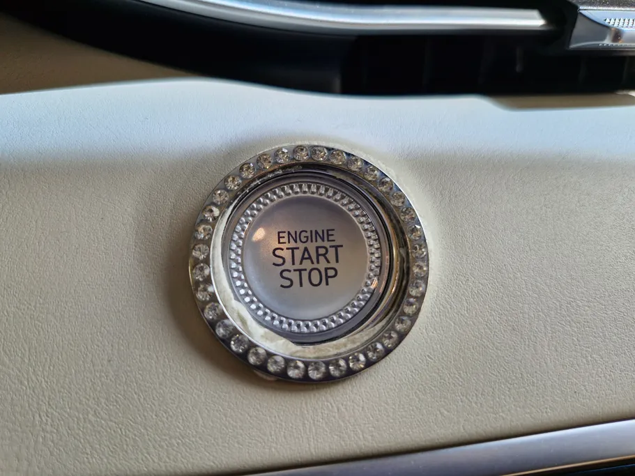 2024 Genesis GV70 Premium 