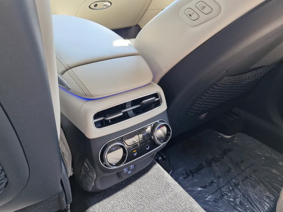 2024 Genesis GV70 Premium 