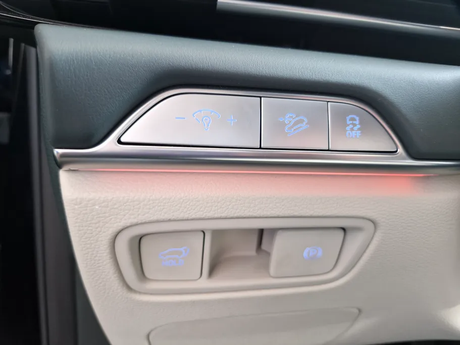 2025 جينيسيس GV80 Premium 