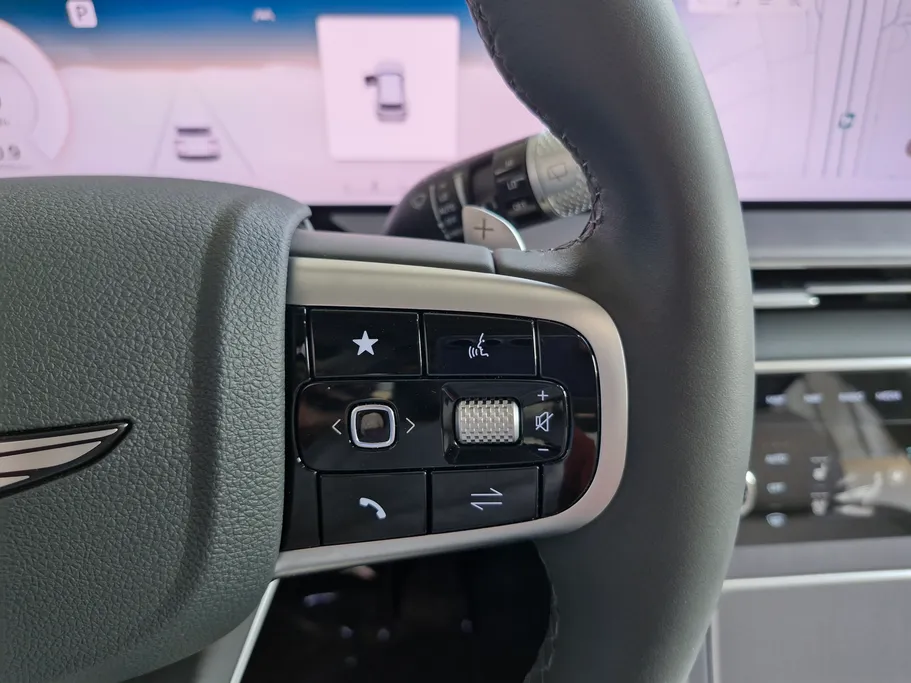 2025 جينيسيس GV80 Premium 