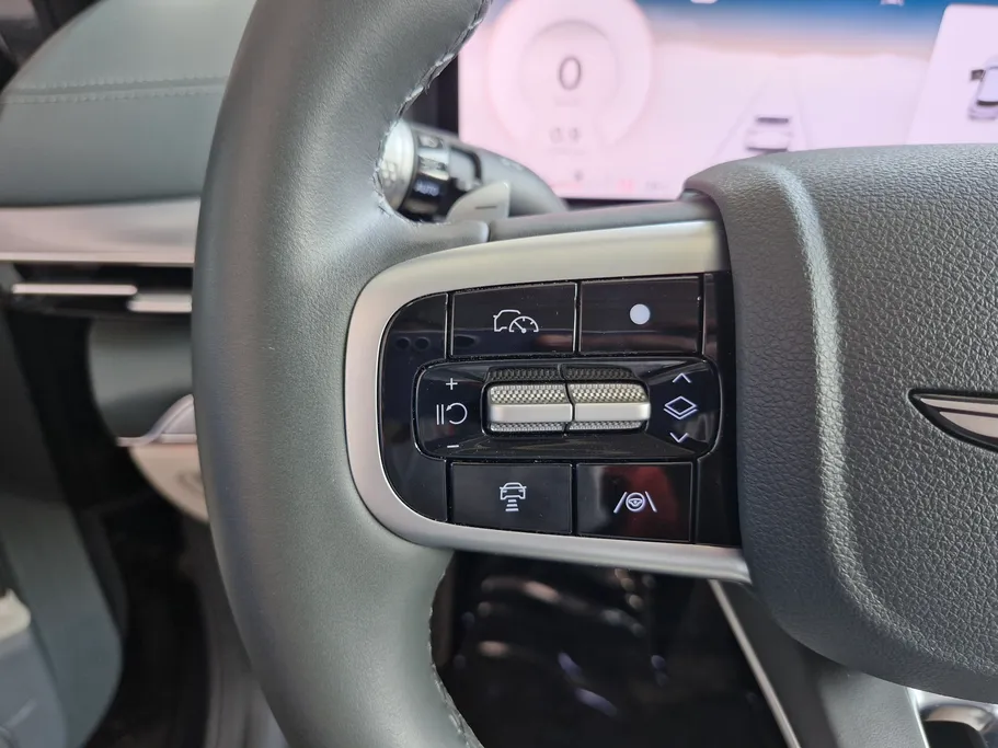 2025 جينيسيس GV80 Premium 