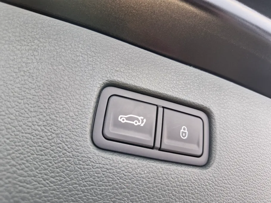 2025 جينيسيس GV80 Premium 