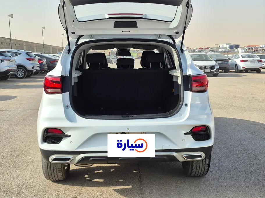 ام جي ZS STD 2023 