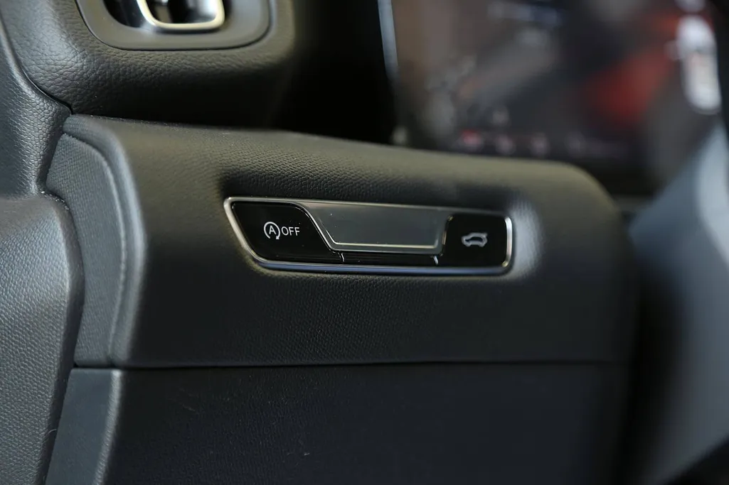 2025 Hongqi HS3 Flagship 