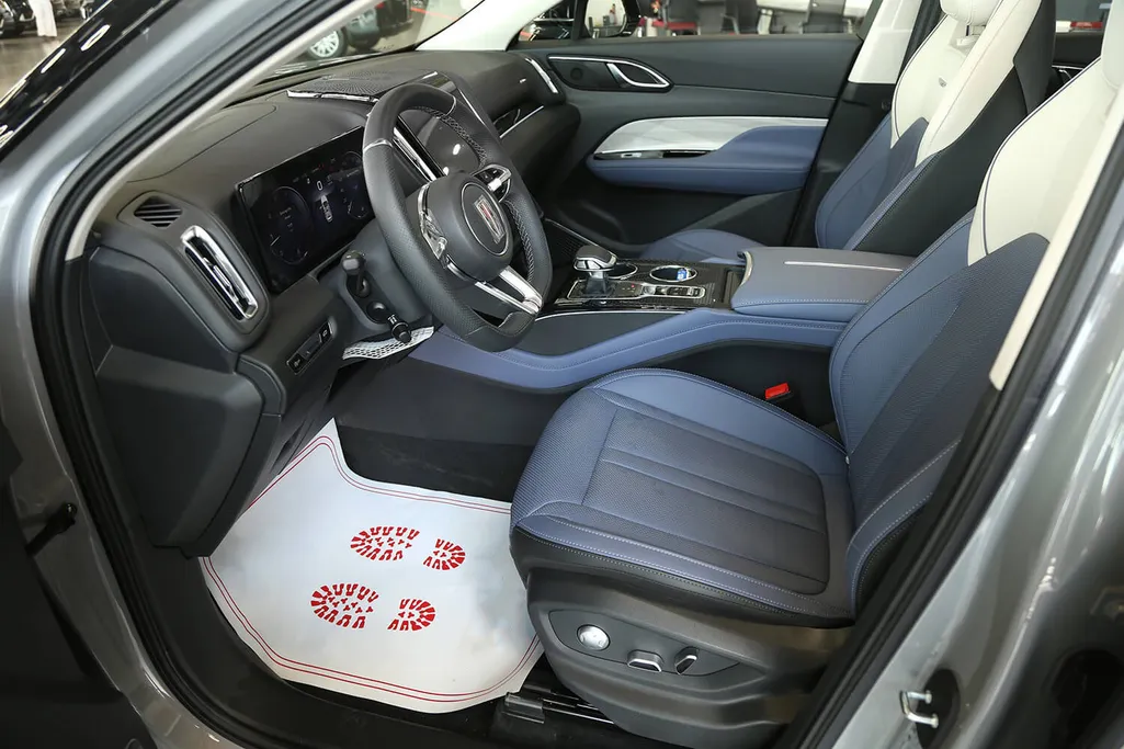 2025 Hongqi HS3 Flagship 