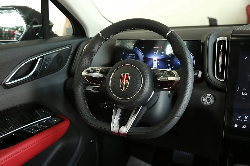 2025 Hongqi HS3 Flagship 