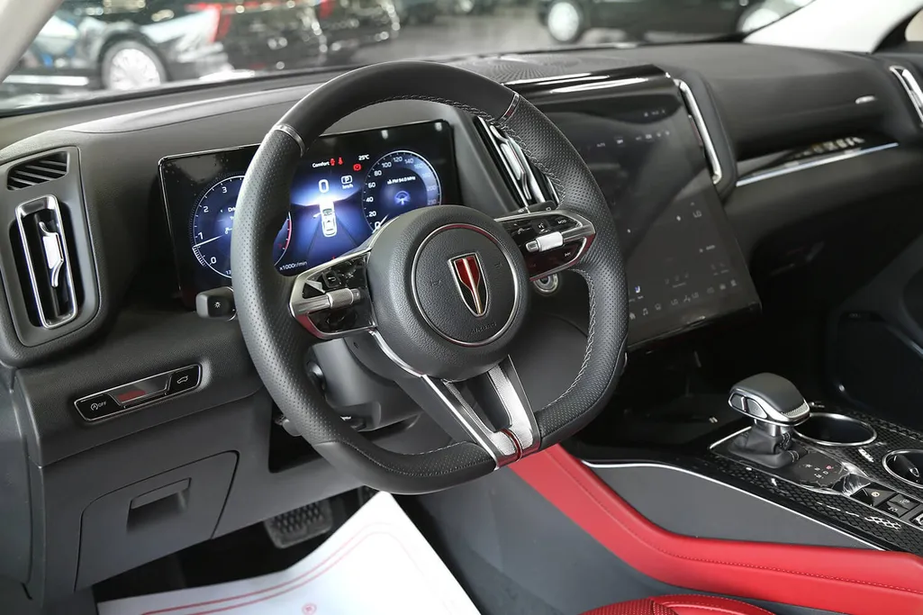 2025 Hongqi HS3 Flagship 