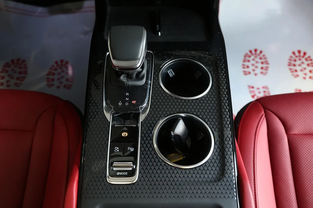 2025 Hongqi HS3 Flagship 