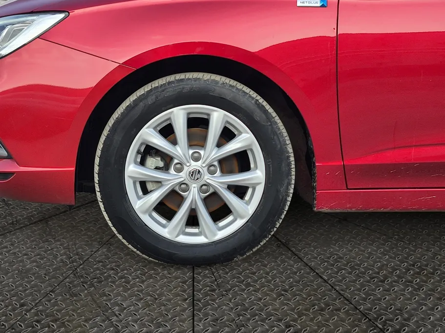 ام جي 5 COM 2022 