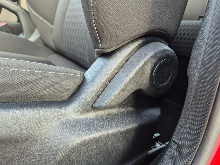 ام جي 5 COM 2022 