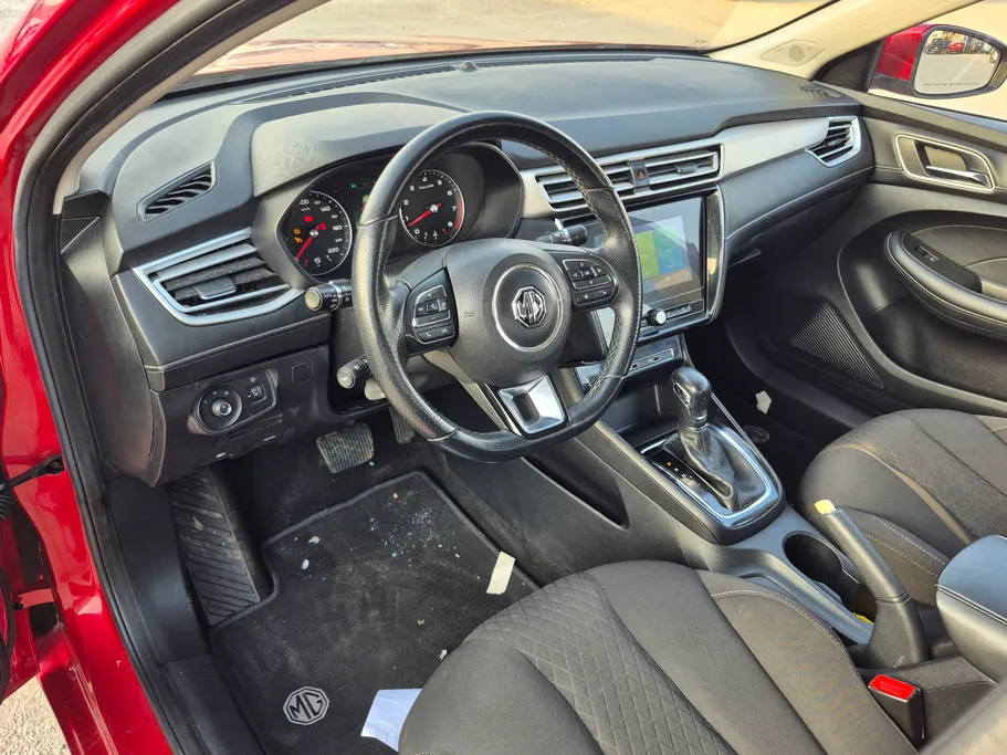 ام جي 5 COM 2022 