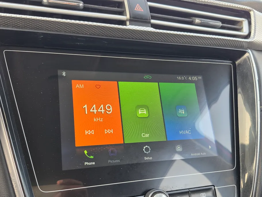 ام جي 5 COM 2022 