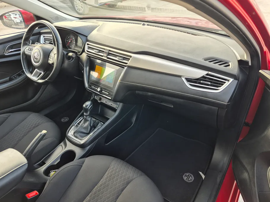 ام جي 5 COM 2022 