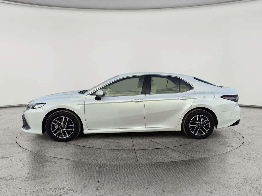 2024 Toyota Camry  LE HEV 