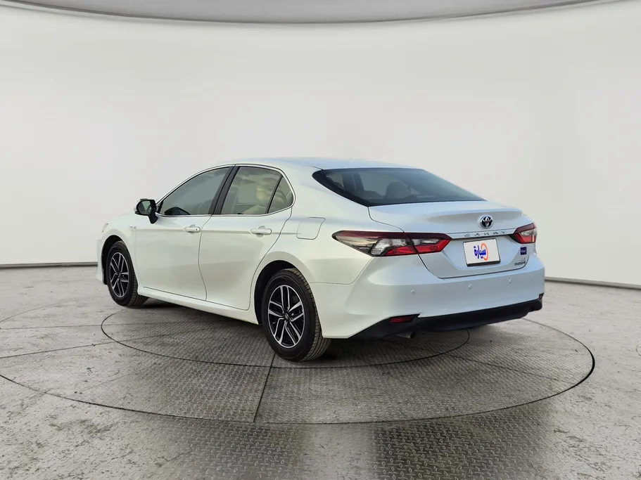 2024 Toyota Camry  LE HEV 