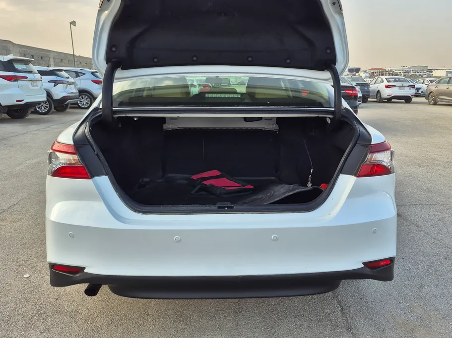 2024 Toyota Camry  LE HEV 