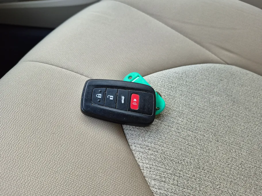 2024 Toyota Camry  LE HEV 