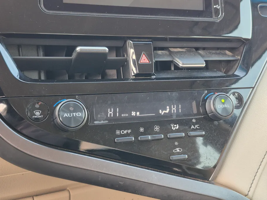 2024 Toyota Camry  LE HEV 