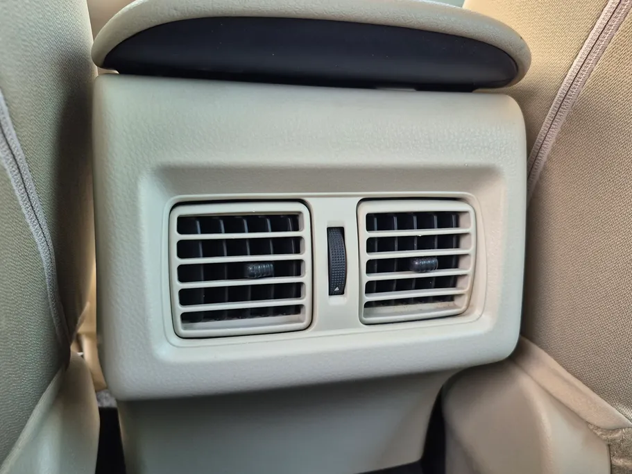 2024 Toyota Camry  LE HEV 